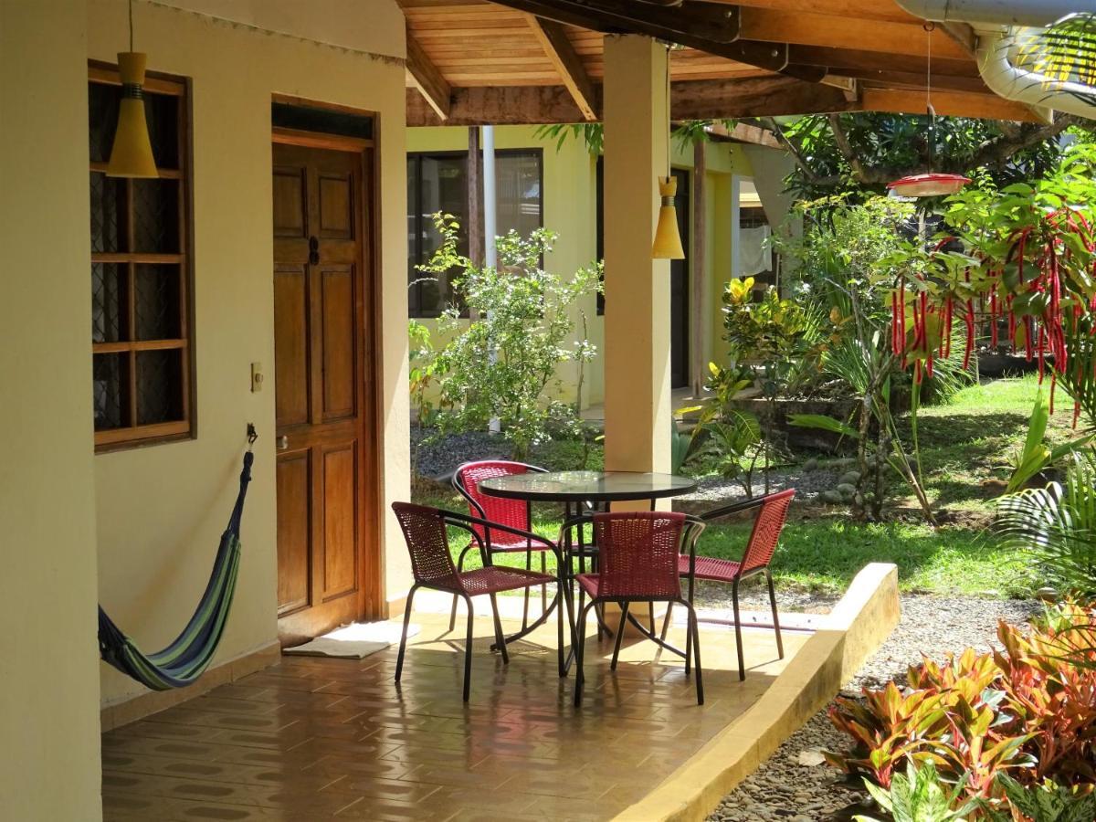 Hotel Pura Vida Puerto Viejo de Talamanca Exterior photo